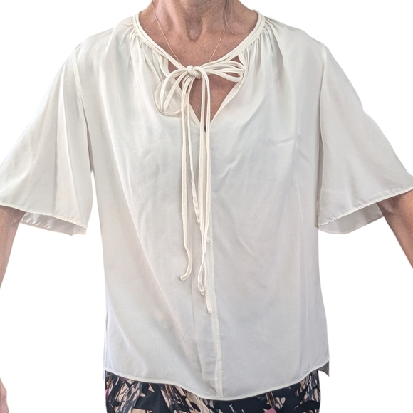 Akris Punto 100% Mulberry Silk Blouse Top Ivory Cream Tie Neck Size Medium - Picture 2 of 11